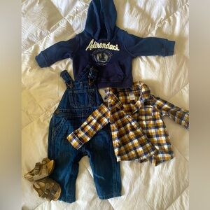 Baby boy outfit lot 6-9 month